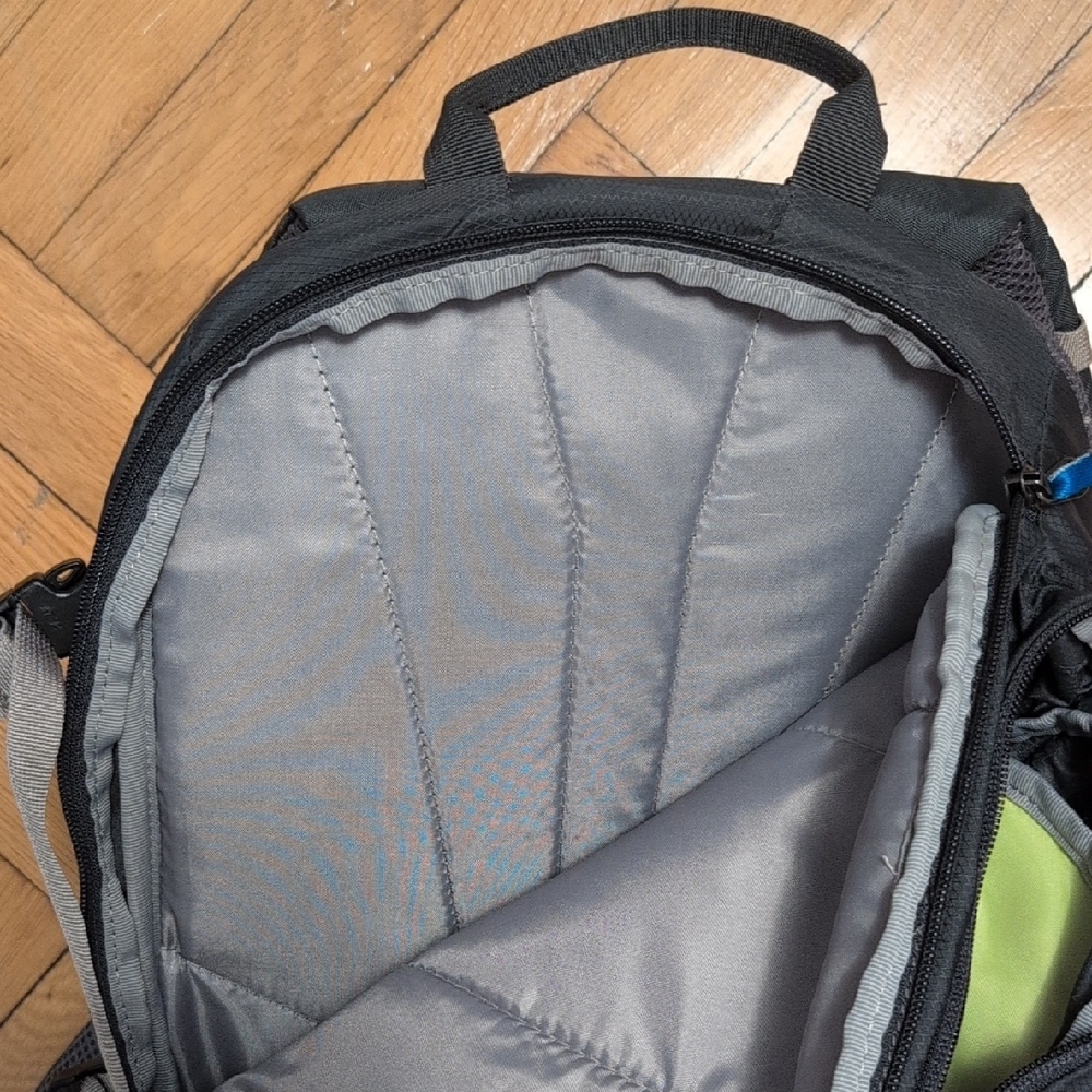 CamelBak Rimrunner 22 Backpack - Picture 4 of 5